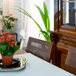 modern&neoclassical flat