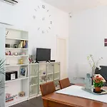 modern&neoclassical flat