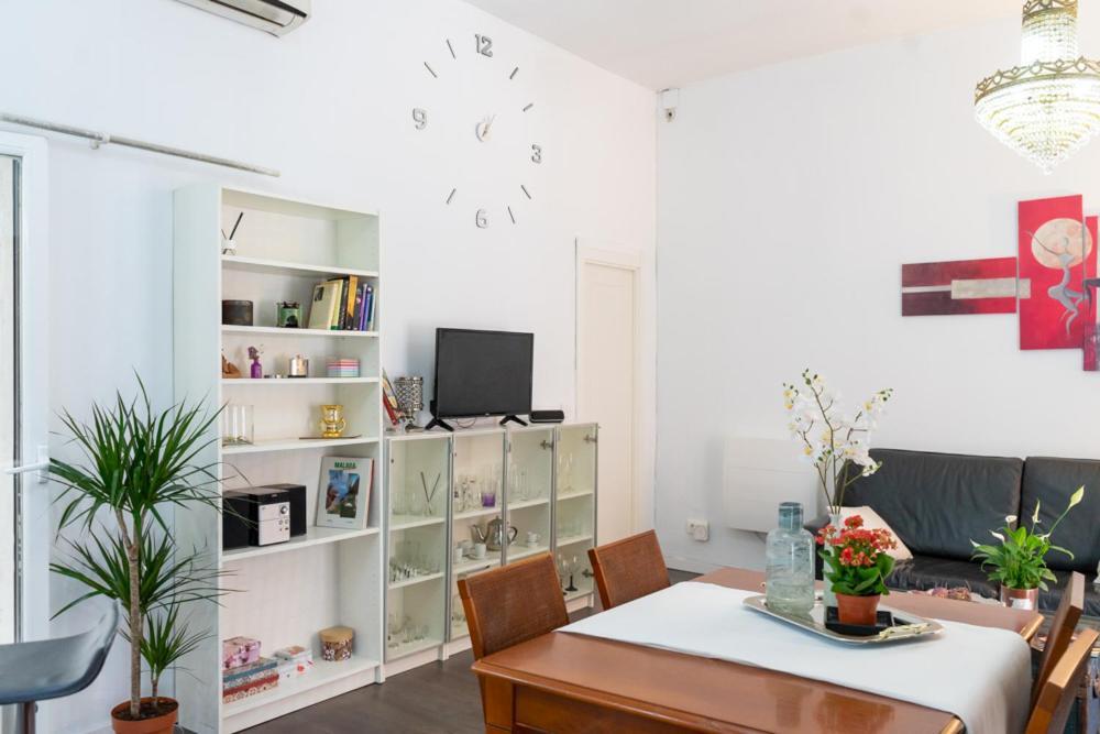 Modern&neoclassical Flat *
